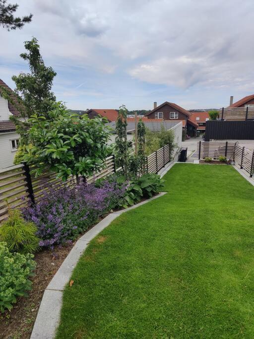 Modern And Comfortable Apartment In Attractive Neighborhood Stavanger Kültér fotó